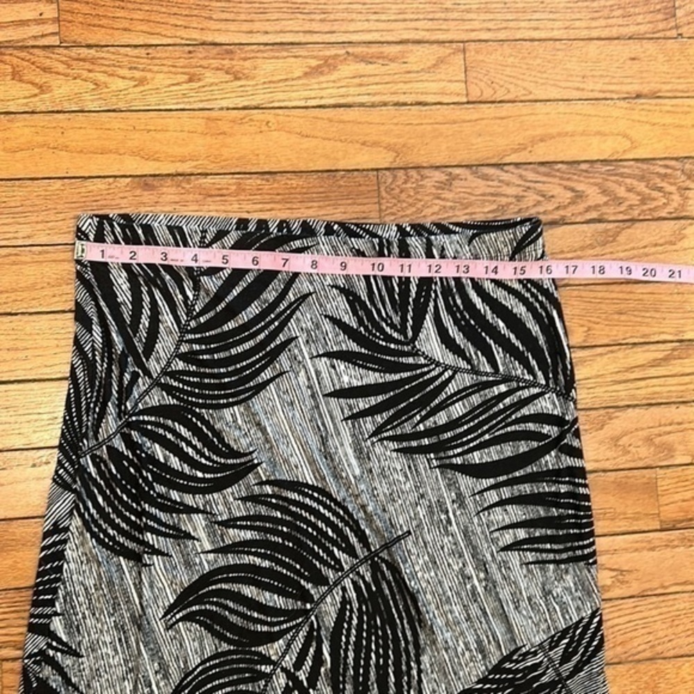 Matty M black and white maxi tropical skirt - Picture 4 of 8